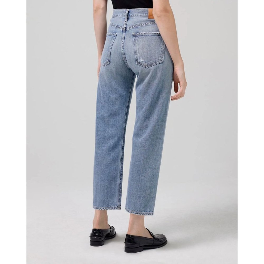 Citizens of Humanity Emery Crop Relaxed Straight Jeans in Old Blue Size 32 NWT - Picture 2 of 8